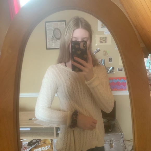 American eagle sweater - Picture 2 of 3